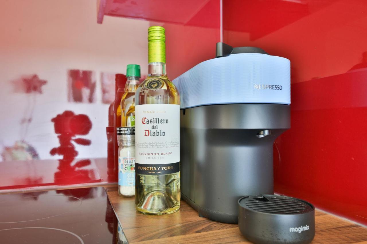 Princess Lofts City Centre Studios With Nespresso Coffee Machines & New Fast Wifi By Stayright Суонси Экстерьер фото