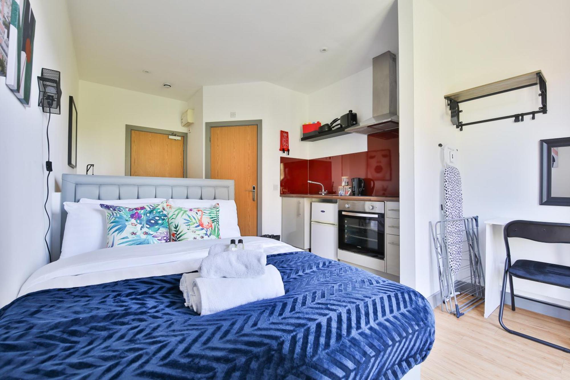 Princess Lofts City Centre Studios With Nespresso Coffee Machines & New Fast Wifi By Stayright Суонси Экстерьер фото