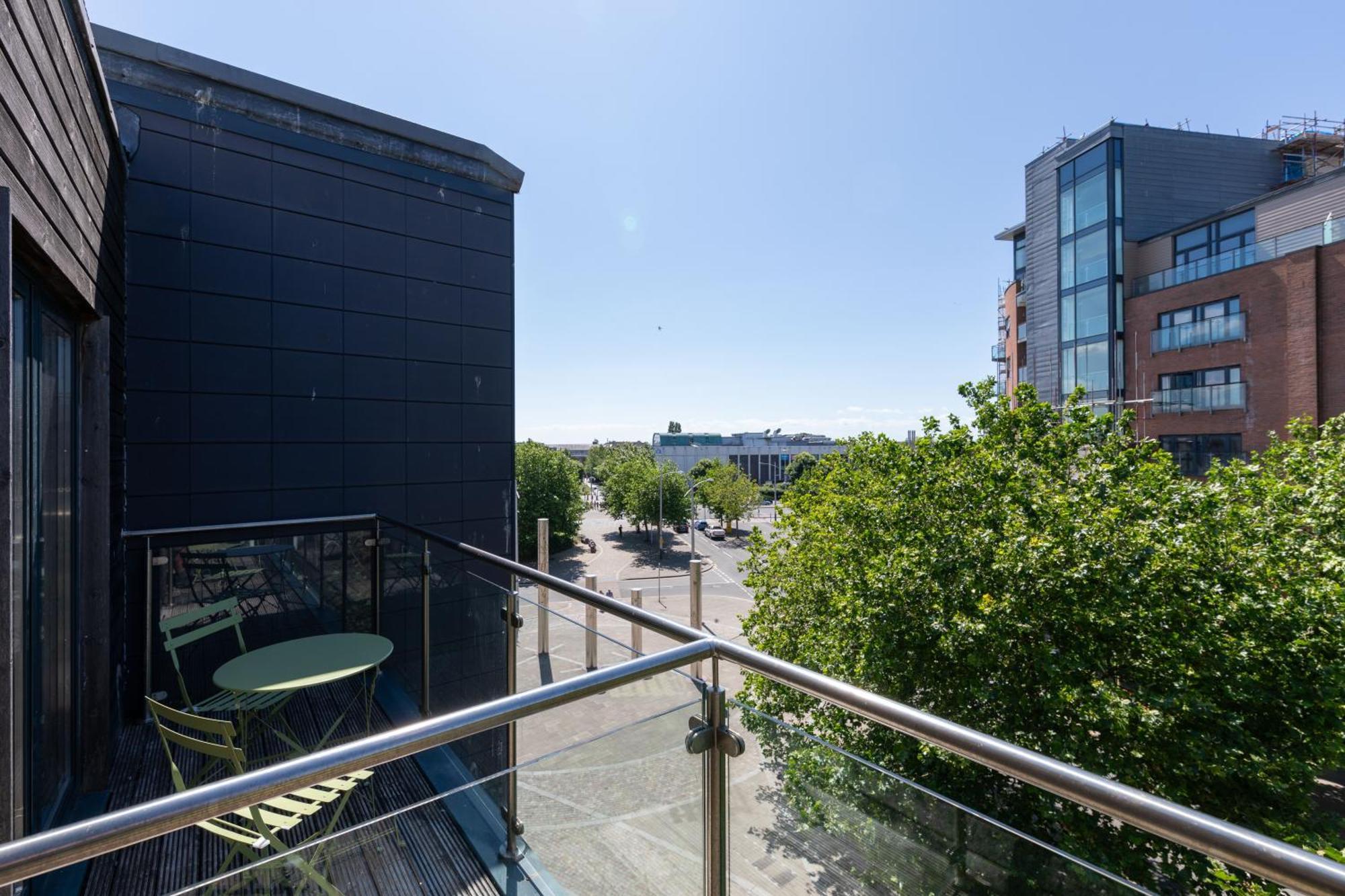 Princess Lofts City Centre Studios With Nespresso Coffee Machines & New Fast Wifi By Stayright Суонси Экстерьер фото