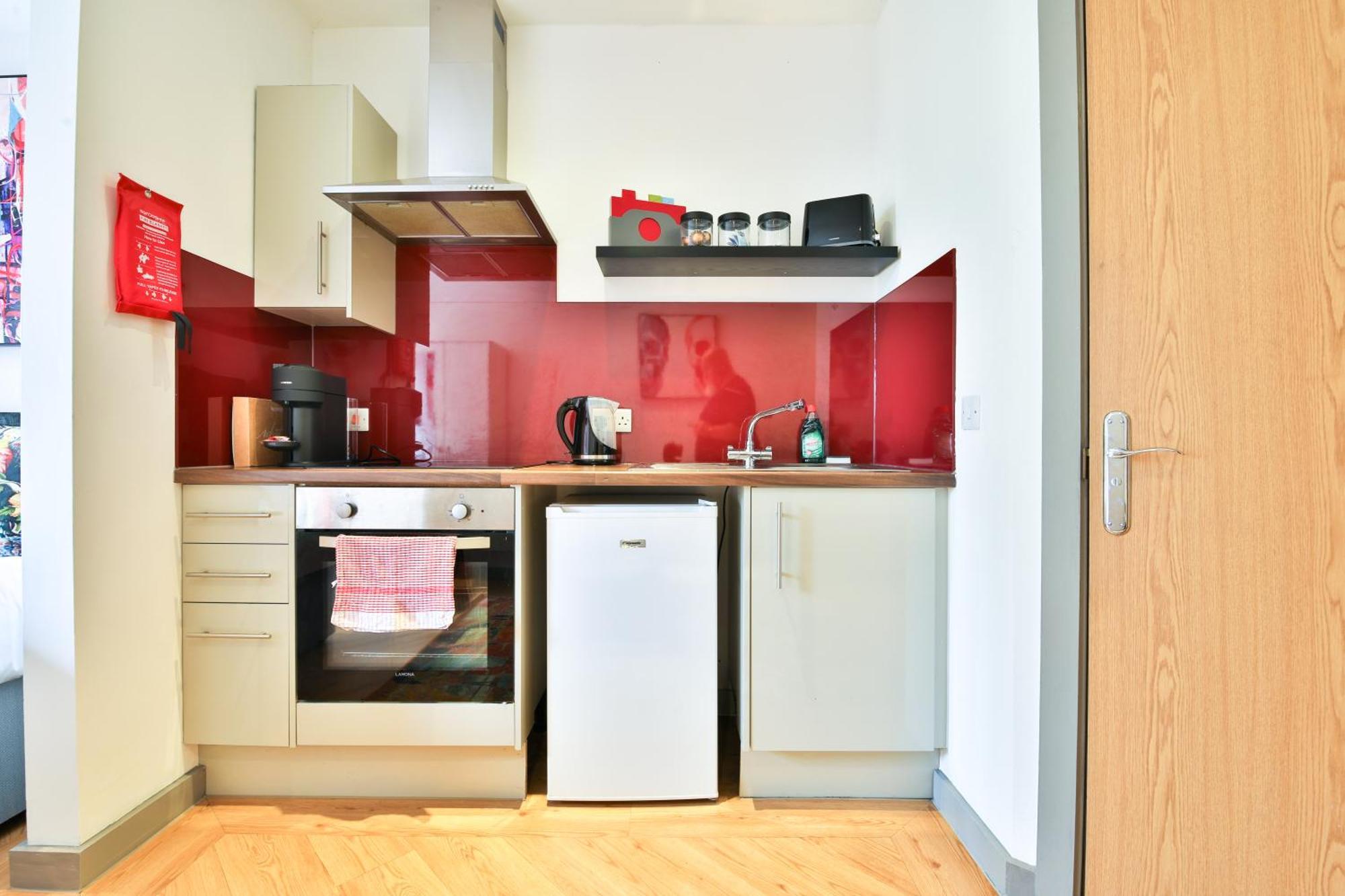 Princess Lofts City Centre Studios With Nespresso Coffee Machines & New Fast Wifi By Stayright Суонси Экстерьер фото