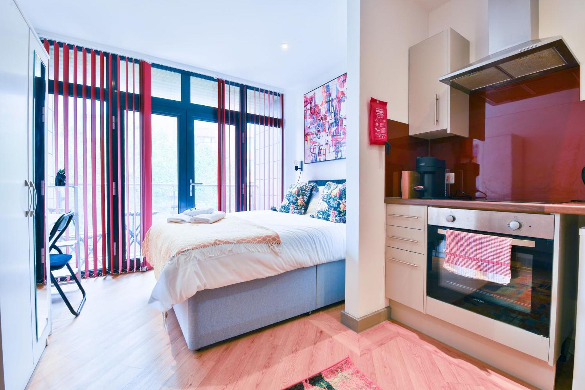 Princess Lofts City Centre Studios With Nespresso Coffee Machines & New Fast Wifi By Stayright Суонси Экстерьер фото