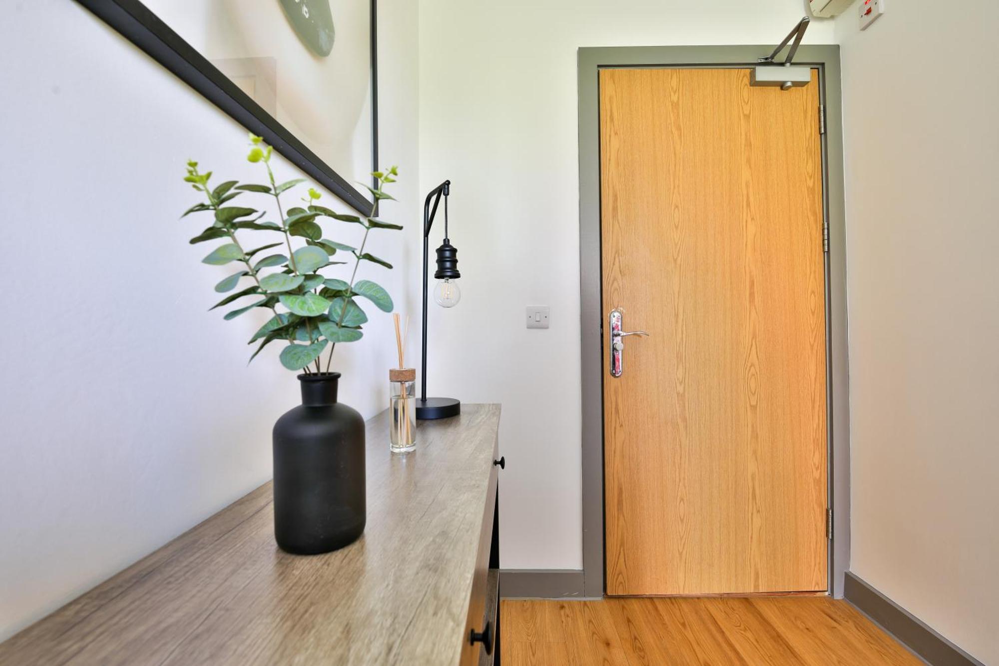 Princess Lofts City Centre Studios With Nespresso Coffee Machines & New Fast Wifi By Stayright Суонси Экстерьер фото