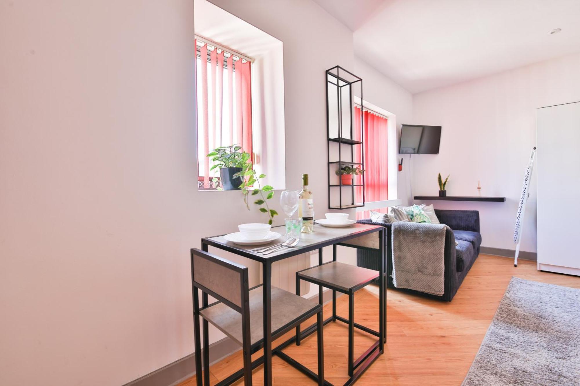 Princess Lofts City Centre Studios With Nespresso Coffee Machines & New Fast Wifi By Stayright Суонси Экстерьер фото